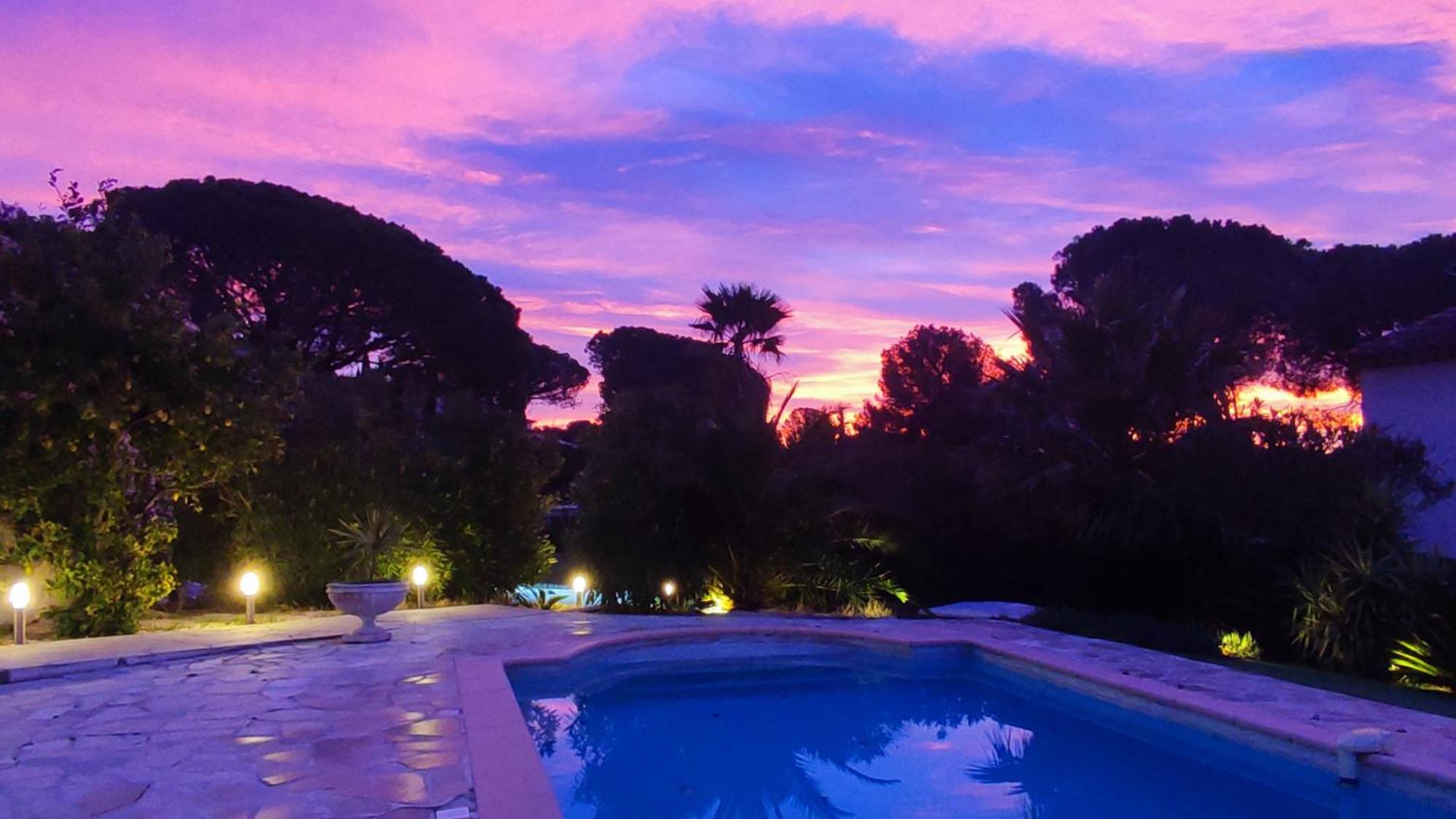 Grand Appartement Dans Maison Avec Piscine Privee Fréjus Exterior foto