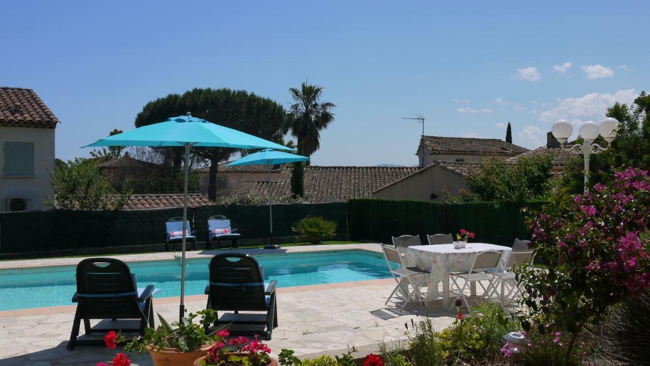 Grand Appartement Dans Maison Avec Piscine Privee Fréjus Exterior foto